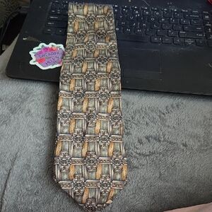 Bill Blass Black and Gray Silk Tie with Intricate Design